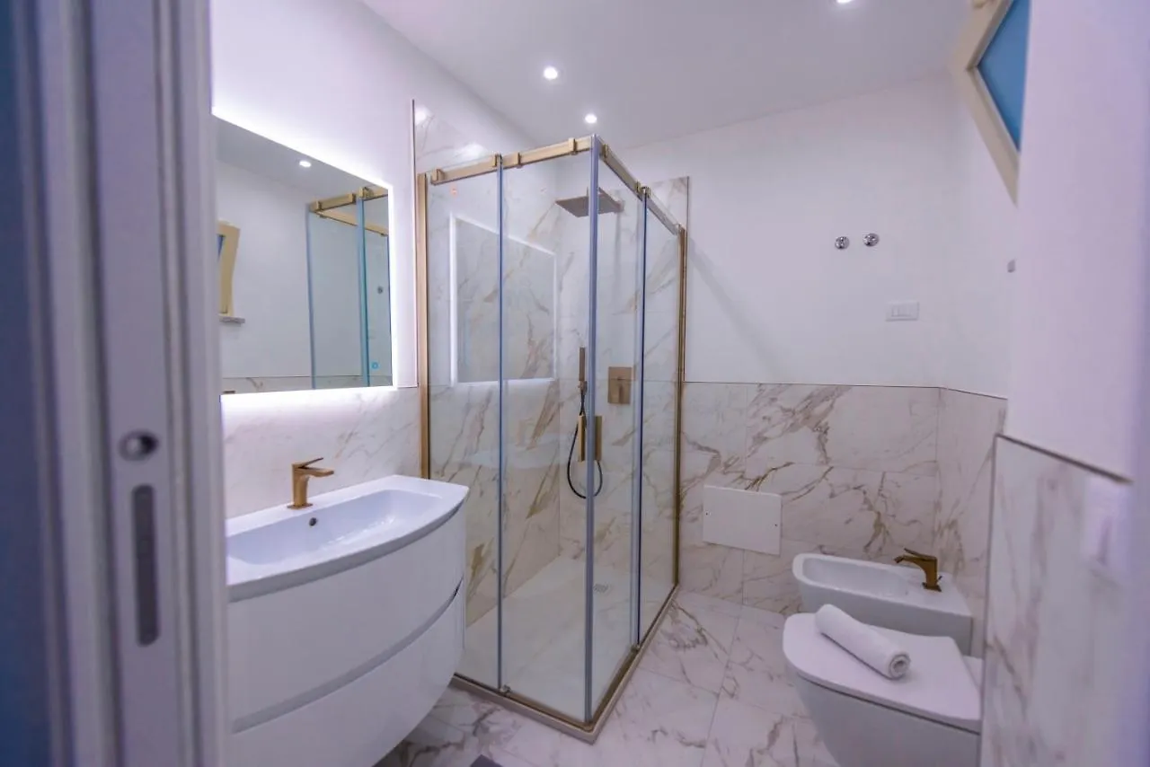 Kapitano Apartments Taormina Italia